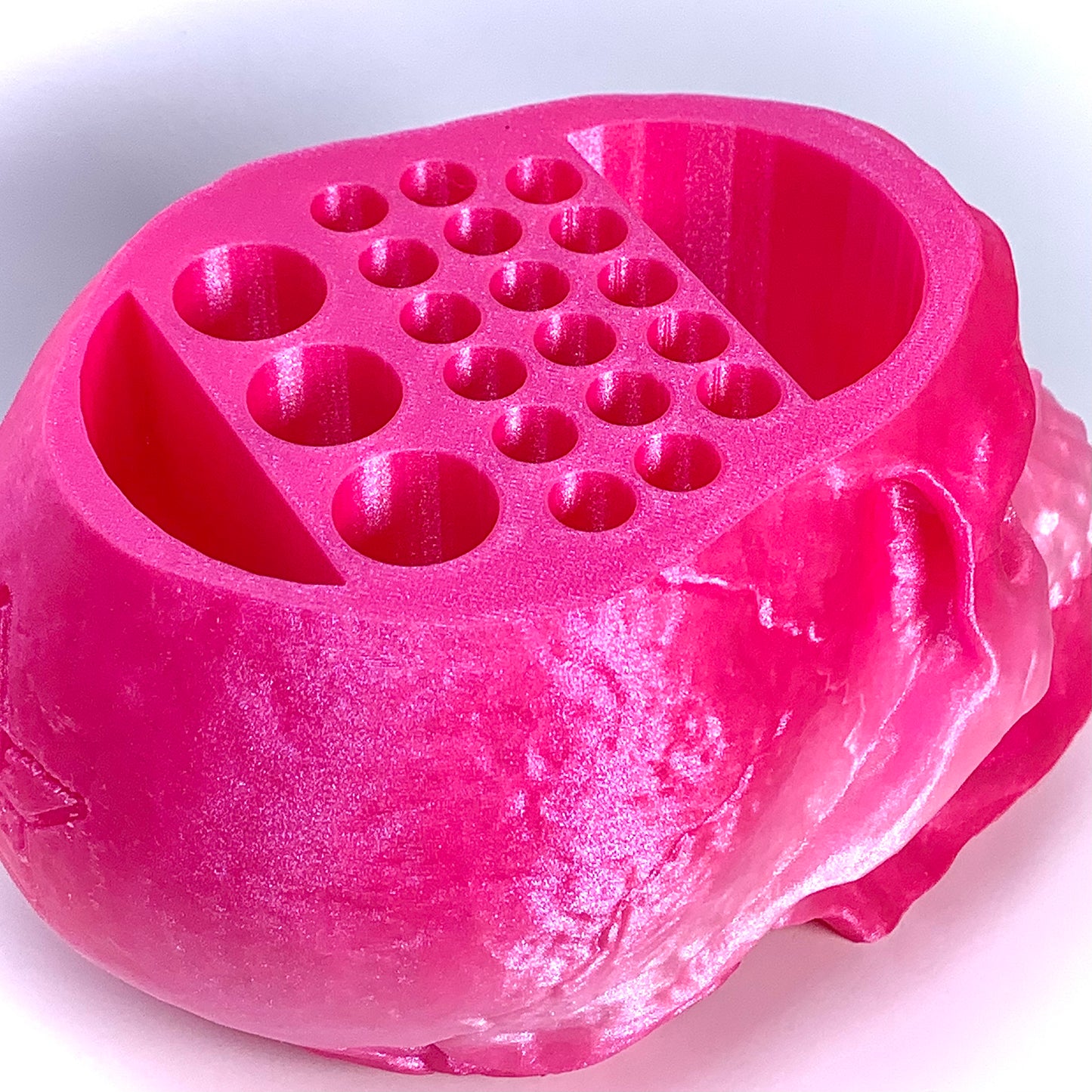 Desk Dollz Brush holder