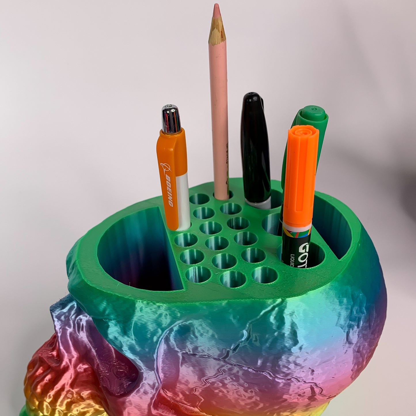 Desk Dollz Brush holder