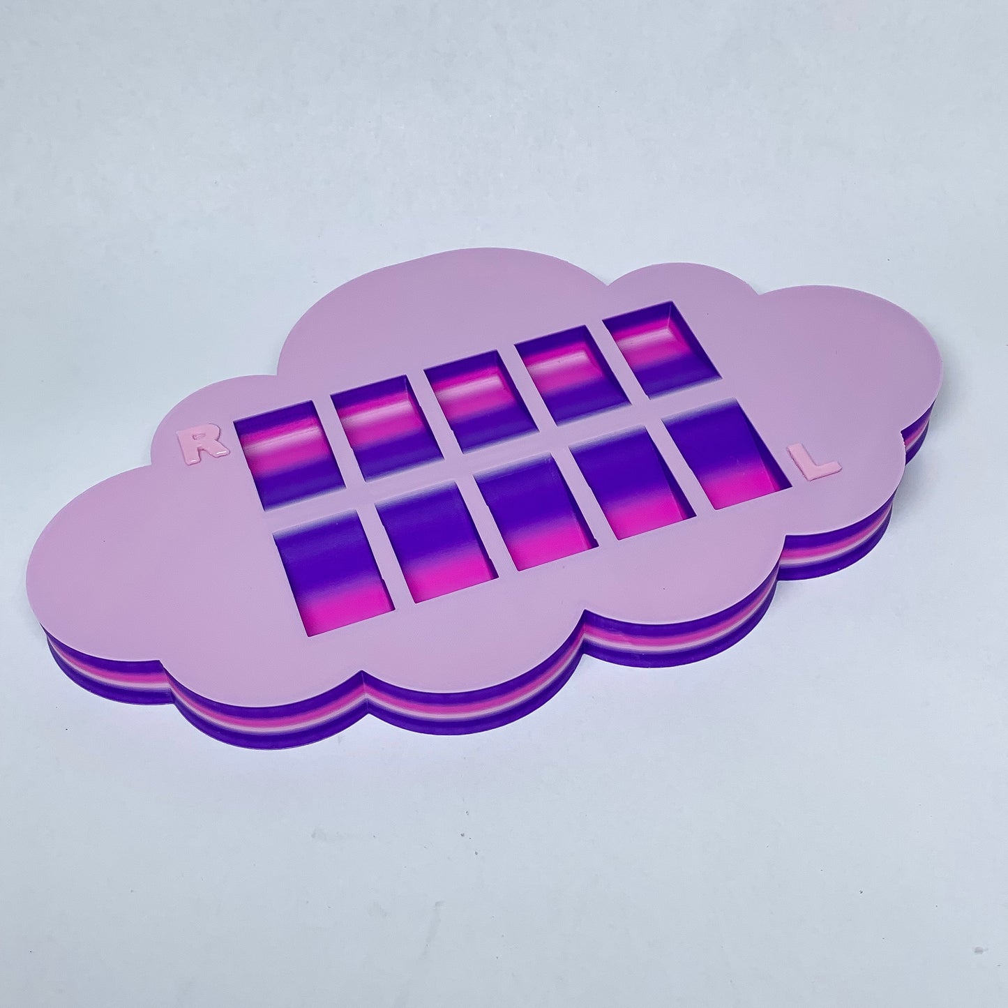 Cloud nail tip tray